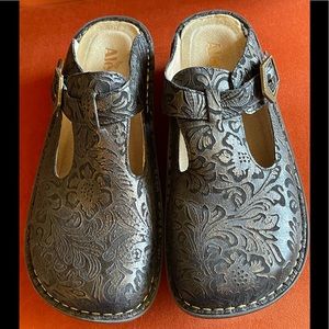 Alegria Woman’s Clog